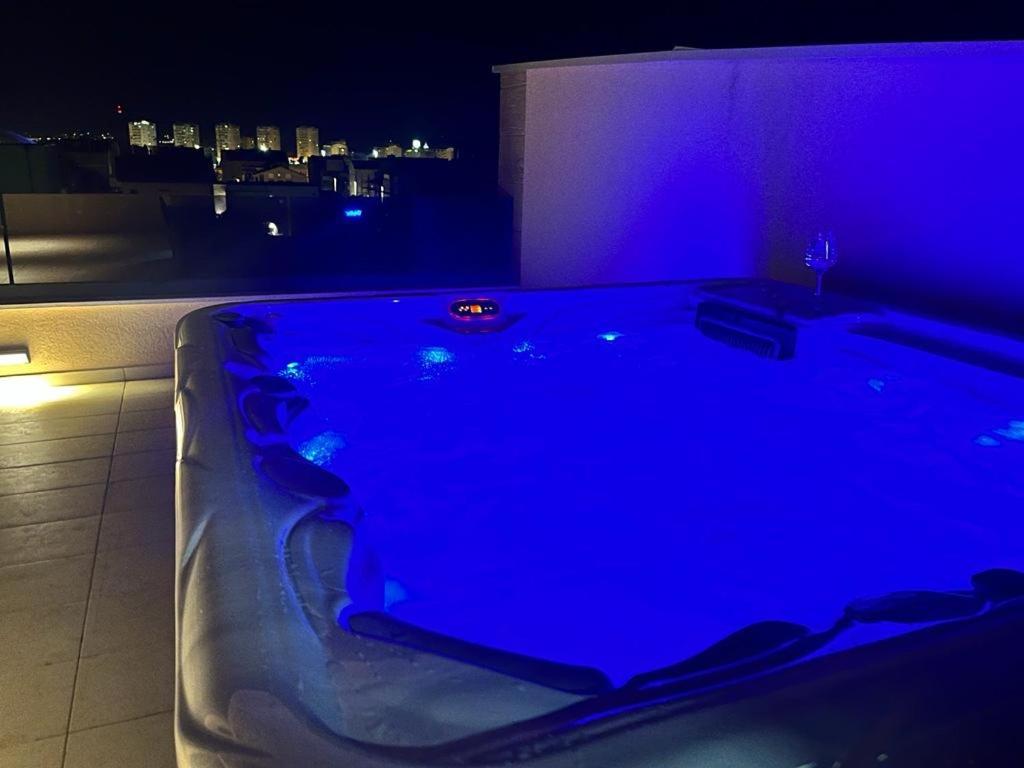Апартаменты Olive Oasis Penthouse With Jacuzzi Задар Экстерьер фото