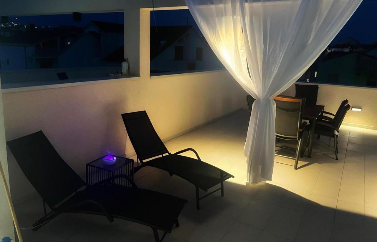 Апартаменты Olive Oasis Penthouse With Jacuzzi Задар Экстерьер фото
