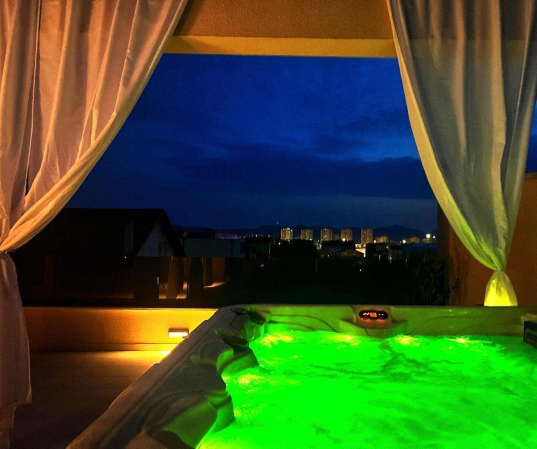 Апартаменты Olive Oasis Penthouse With Jacuzzi Задар Экстерьер фото